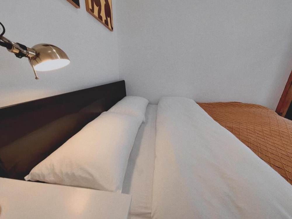 Shanghai Hills & Zinn Sunshine bnb