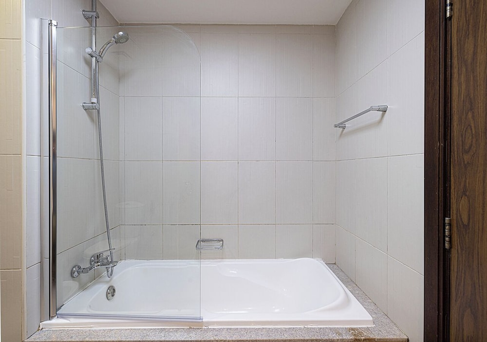 Next'House - Business Boulevard Hostel