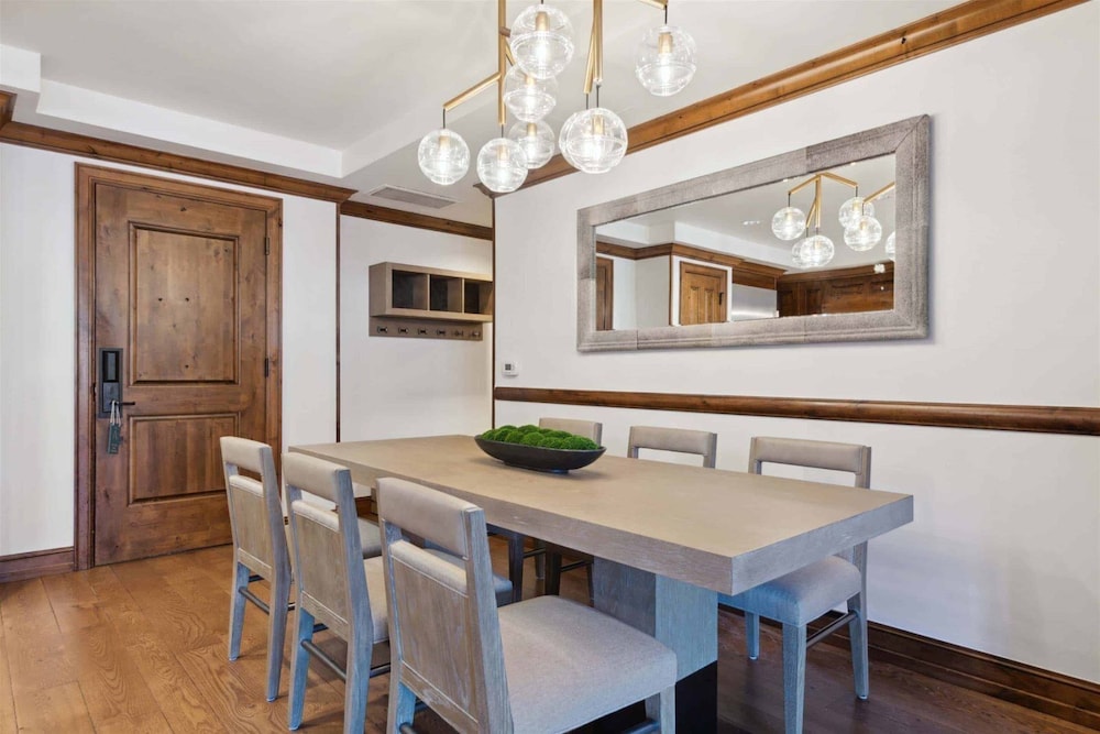 Aspen Mountain Residences Luxe 3 Bedroom Residence in Heart of Downtown Aspen