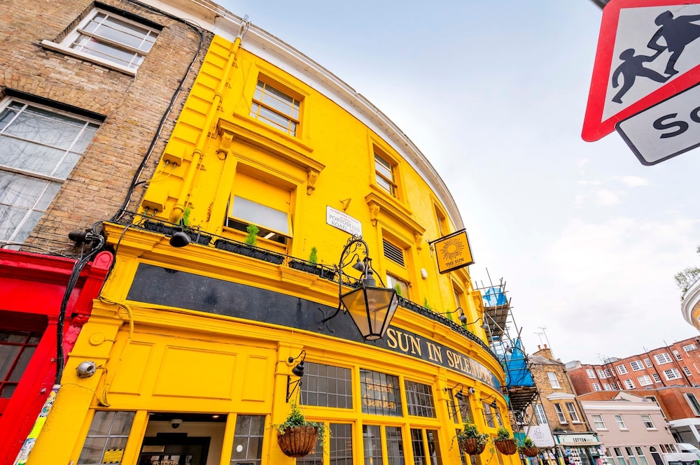 Long Term Stay- Notting Hill by Out of Office Lifestyle