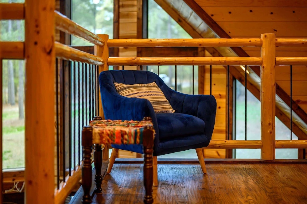 Sugar Mama Cabin for 10!
