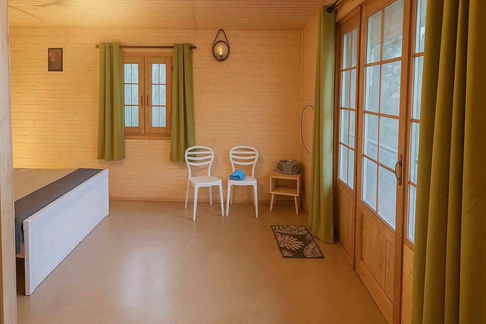 Bougainvilla Mountain Retreat