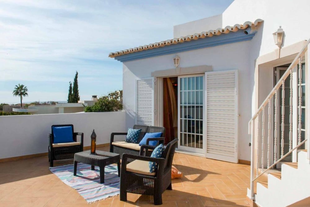 Casa Oliveira