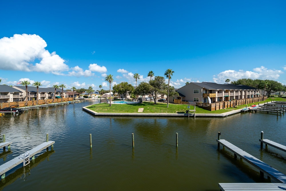 Bay House Condos by Miss Kitty’s