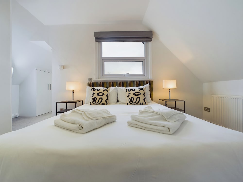 Seaside Escape Retreat in Westcliff-on-sea
