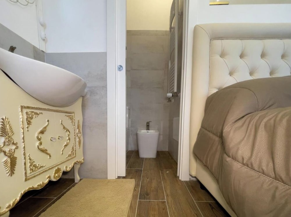 NOTTE ROSA SUITES & RELAX