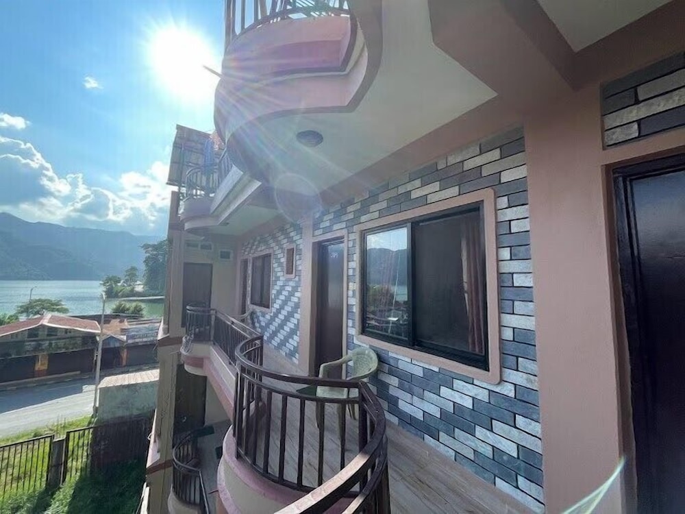 Yuriko Guest House