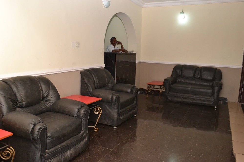 Aquatic Suites & Lounge view 3