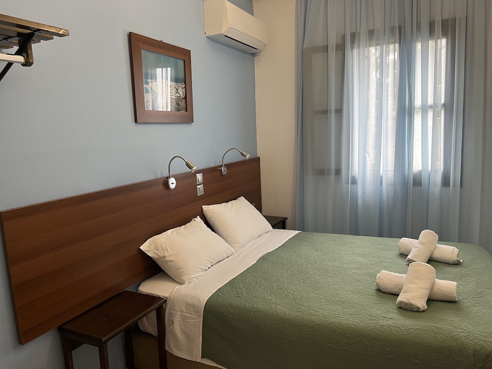 Eleni Rooms