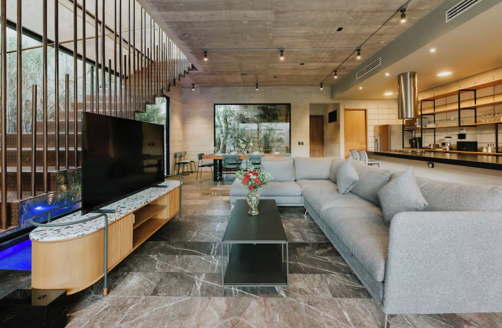 Hum Living Luxury Villas-La Veleta Tulum