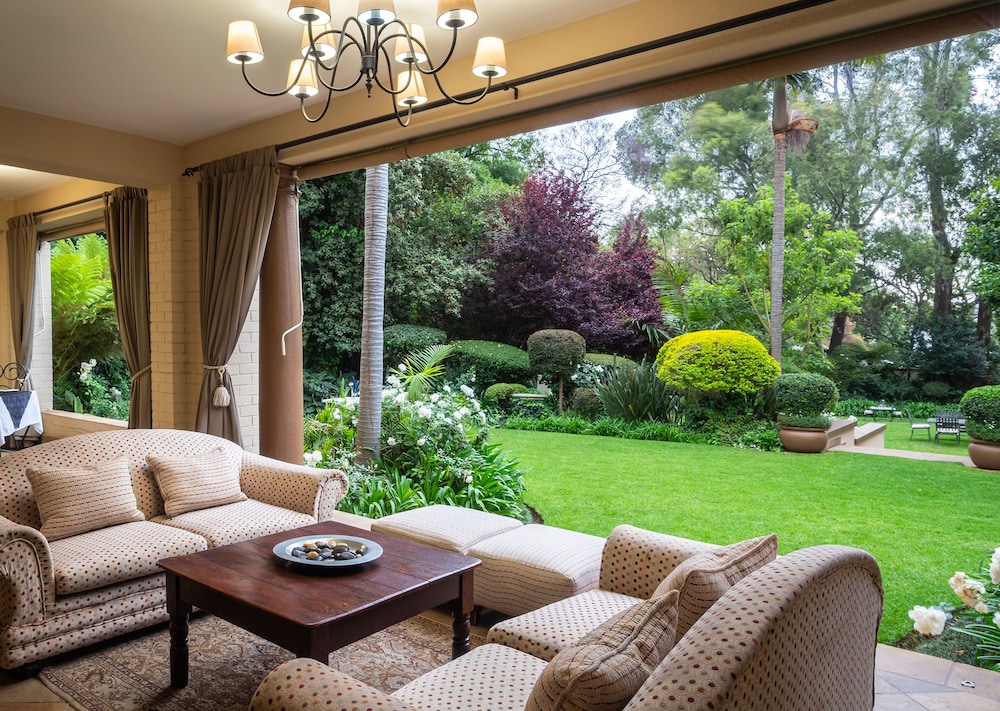 Johannesburg Vacations - 10 2nd Avenue Houghton Estate - Property Image 24