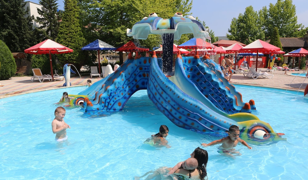 Atlant Holiday Village