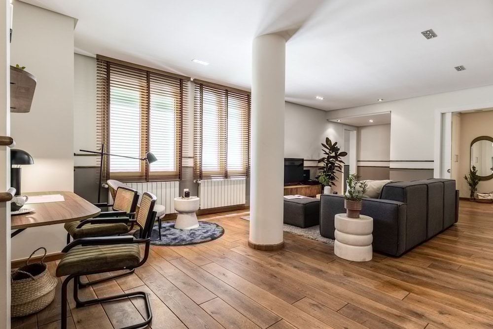 Trecase - 3 Bedrooms in Recoletos