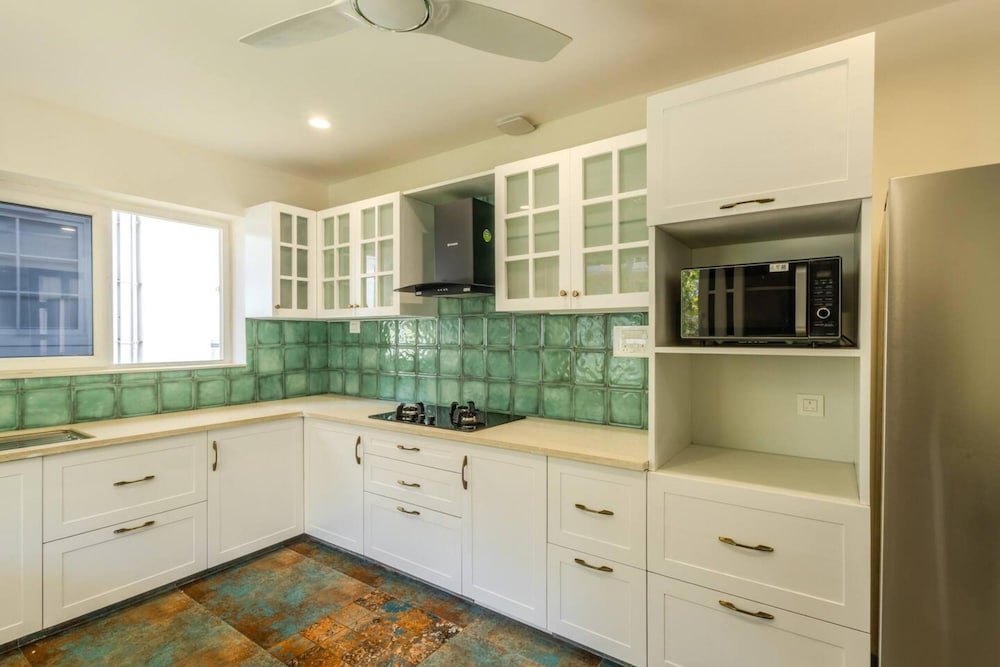 5bhk With Pool 1 5 km From Thalassa Casa Amour