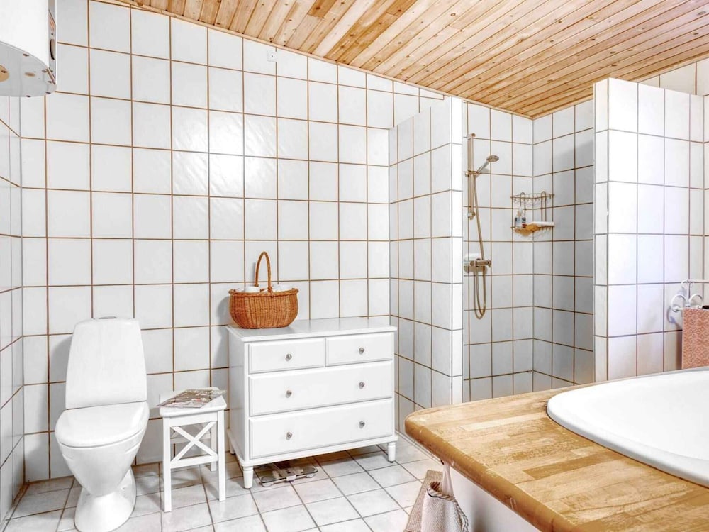 5 Star Holiday Home in Dronningmolle