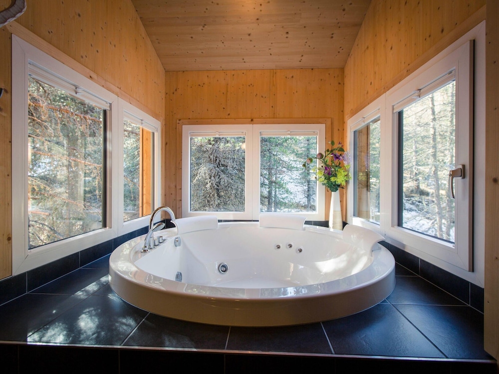 Chalet in Alps Near Ski Slopes & Sauna