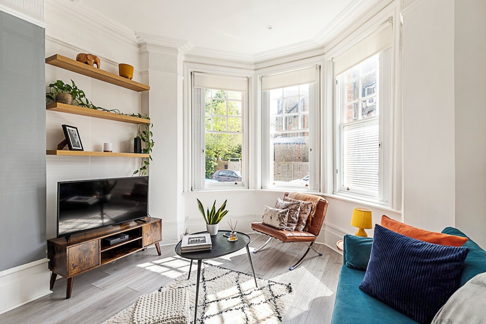 Stylish Hideaway Flat at Milton Park Highgate