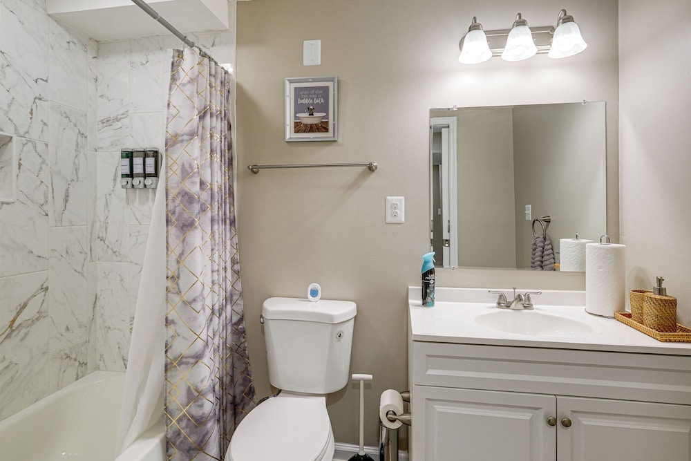 Nurse-friendly Fredericksburg Apt Near Hospitals