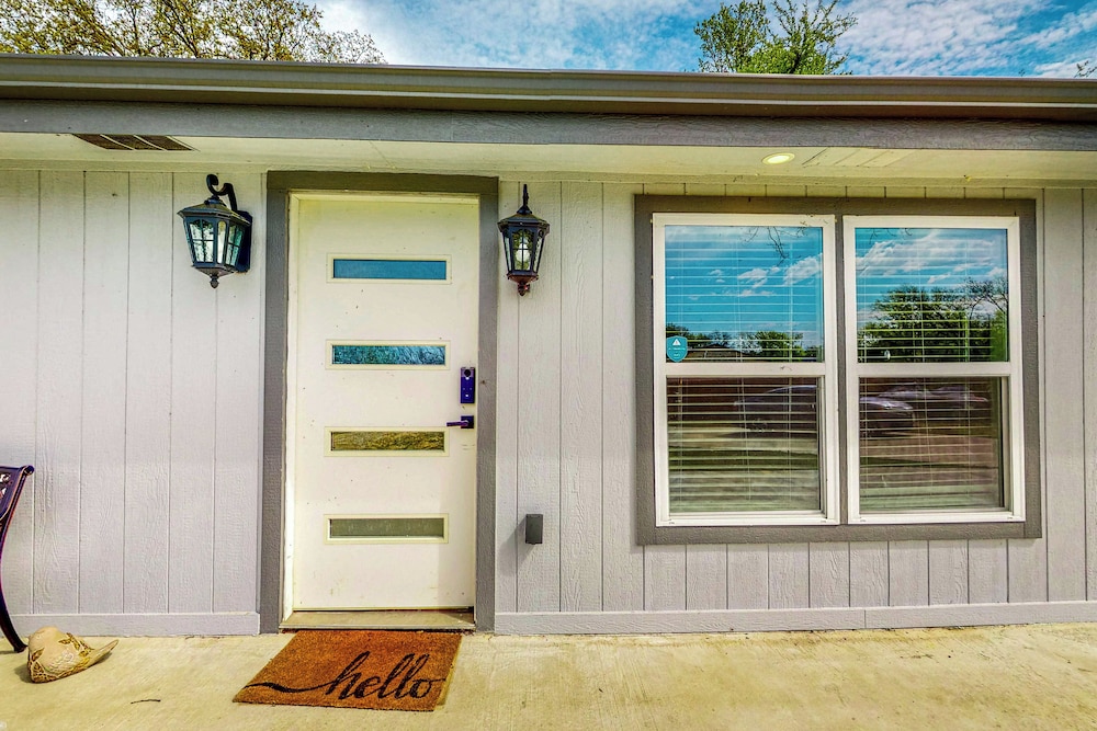 Lake Tawakoni Thrills - Cozy Home!
