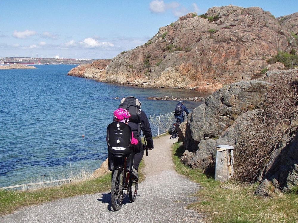 2 Person Holiday Home in Lysekil view 3