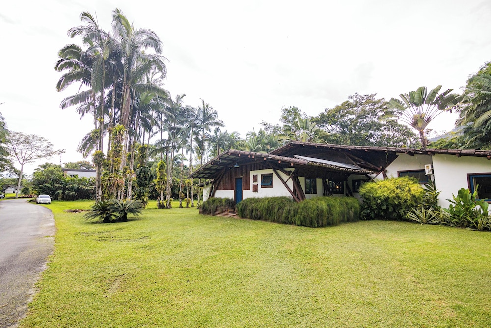 CASA BAMBU ANGRA