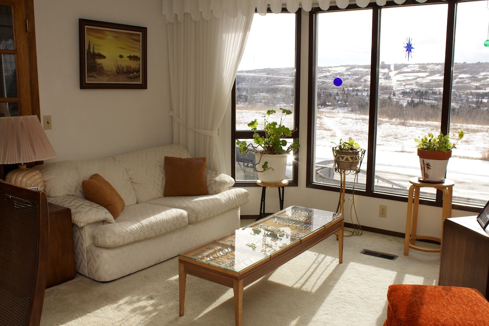 Cozy Nest B&B