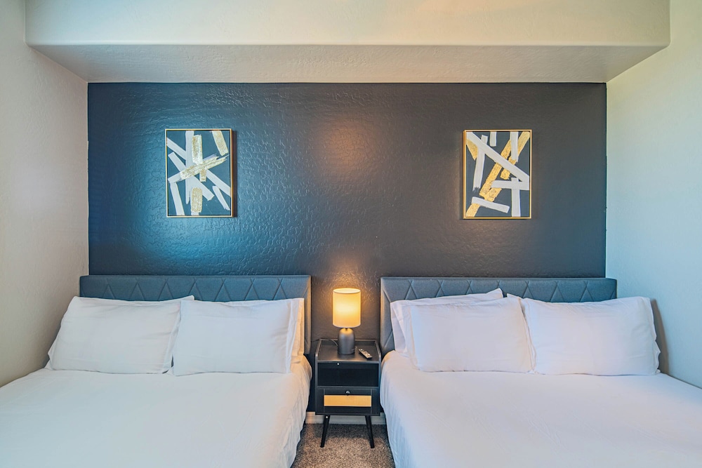 ROVE LIVING/KL - The Fredrick Tempe