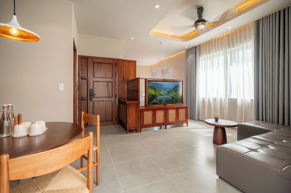 JULIE's HOUSE - LUXURY APARTMENT - HUE