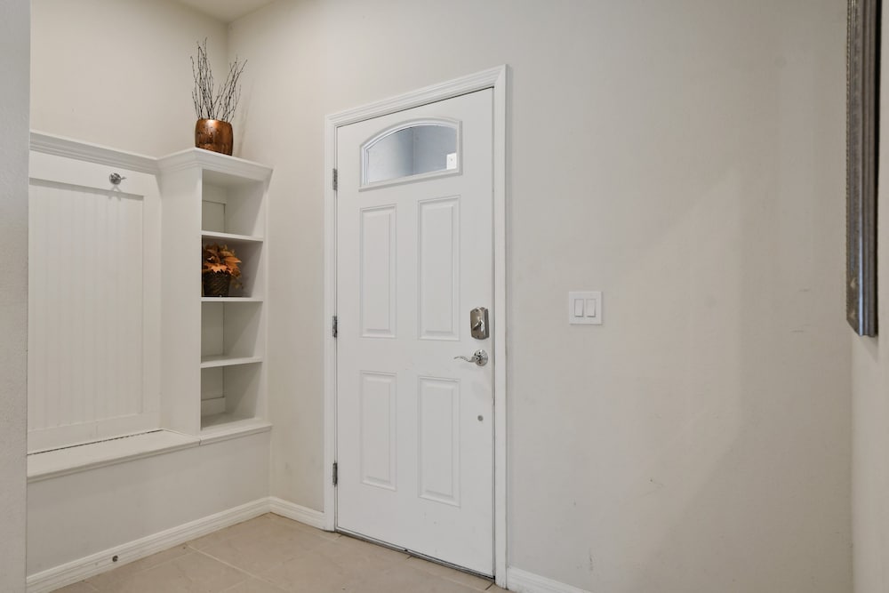 5-br Townhouse With Pool, Games, Disney