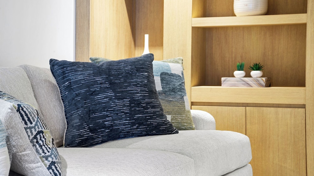 Luxury Vacation Rentals at 1 Hotel & Homes by LRMB