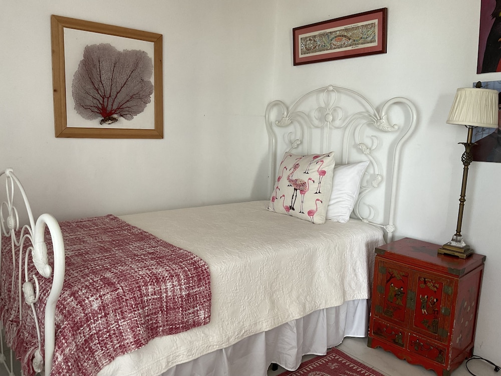 Blue Love Point 2br 2 Bedroom Apts view 4