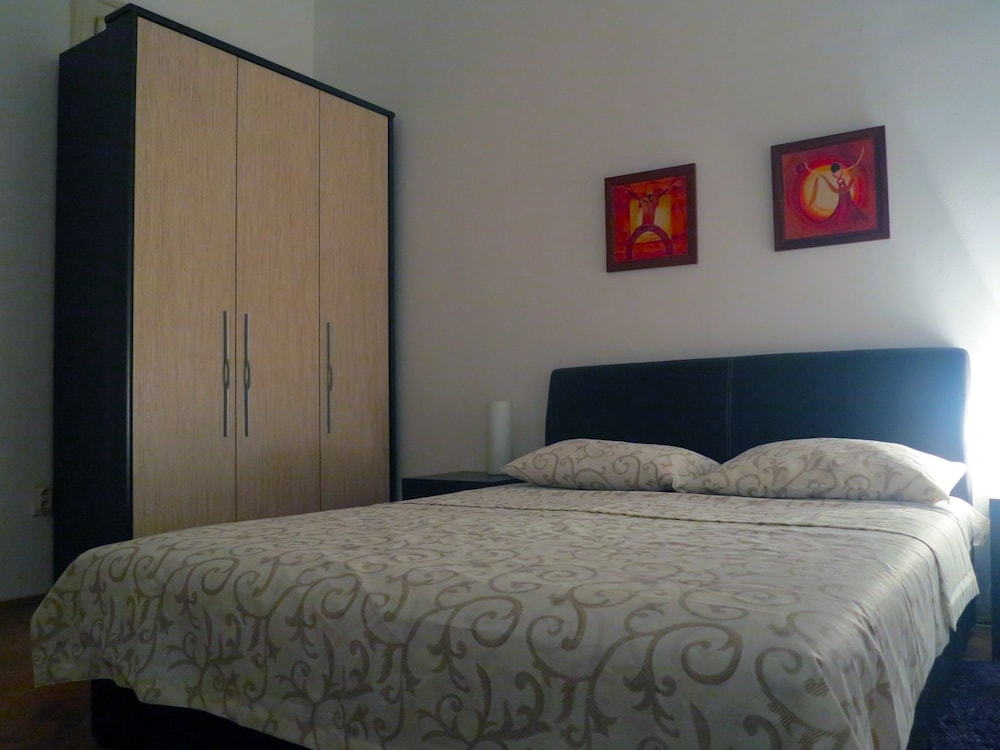 Photo 27
