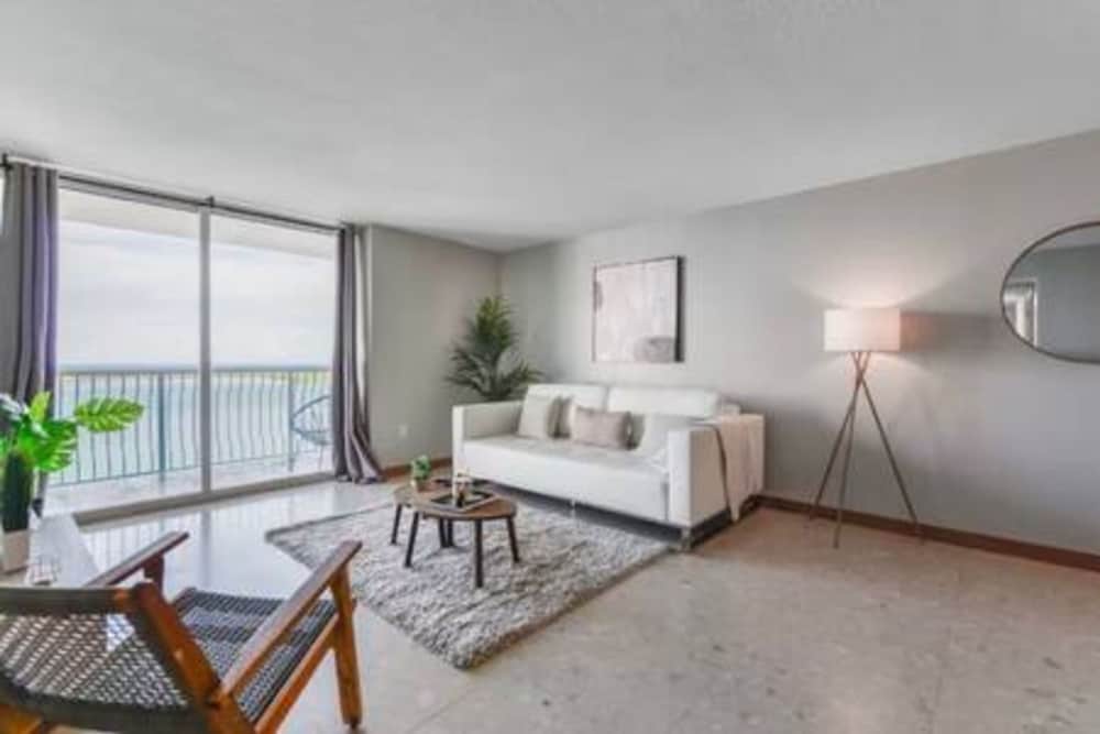 Brickell 3802 Picturesque Bay Views Pool Sleeps 8 Gym