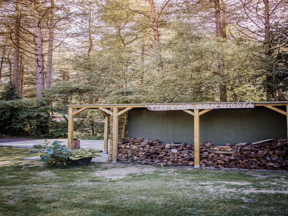 Chalet in Antwerp Near Bobbejaanland Park