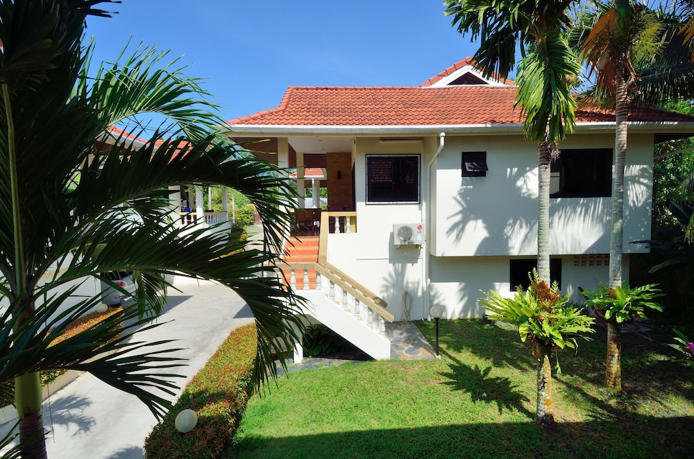 Phuket Riviera Villas