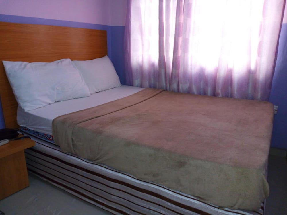Link Majestic B2 Suites and Hotel view 4