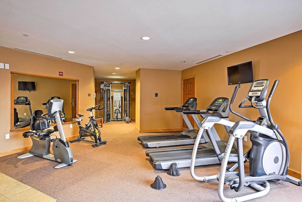 Walk to Copper Mountain: Center Village Condo! view 4