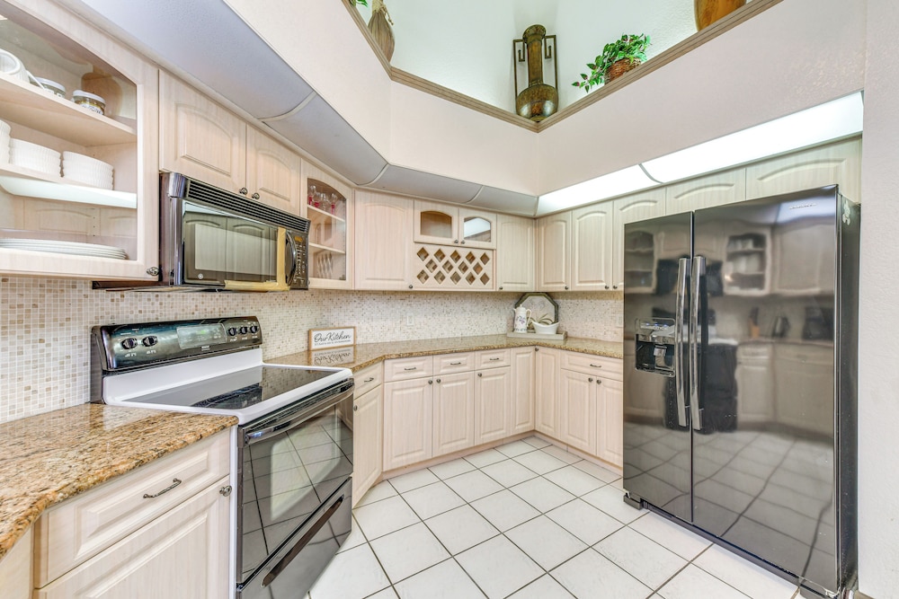 Canal-front Gem w/ Private Dock in Port Charlotte!