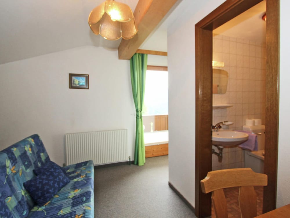 Quaint Apartment in Finkenberg near Ski Lift view 3