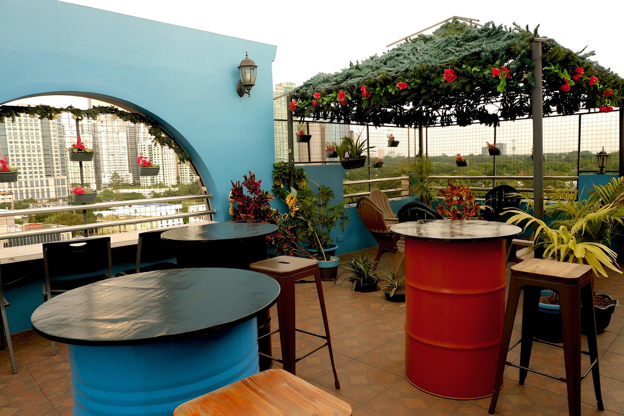 The Fort Budget Hotel - Bonifacio Global City - Hostel
