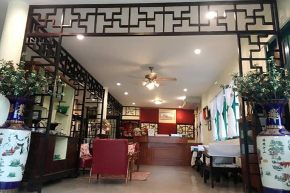 Srisomboon Hostel
