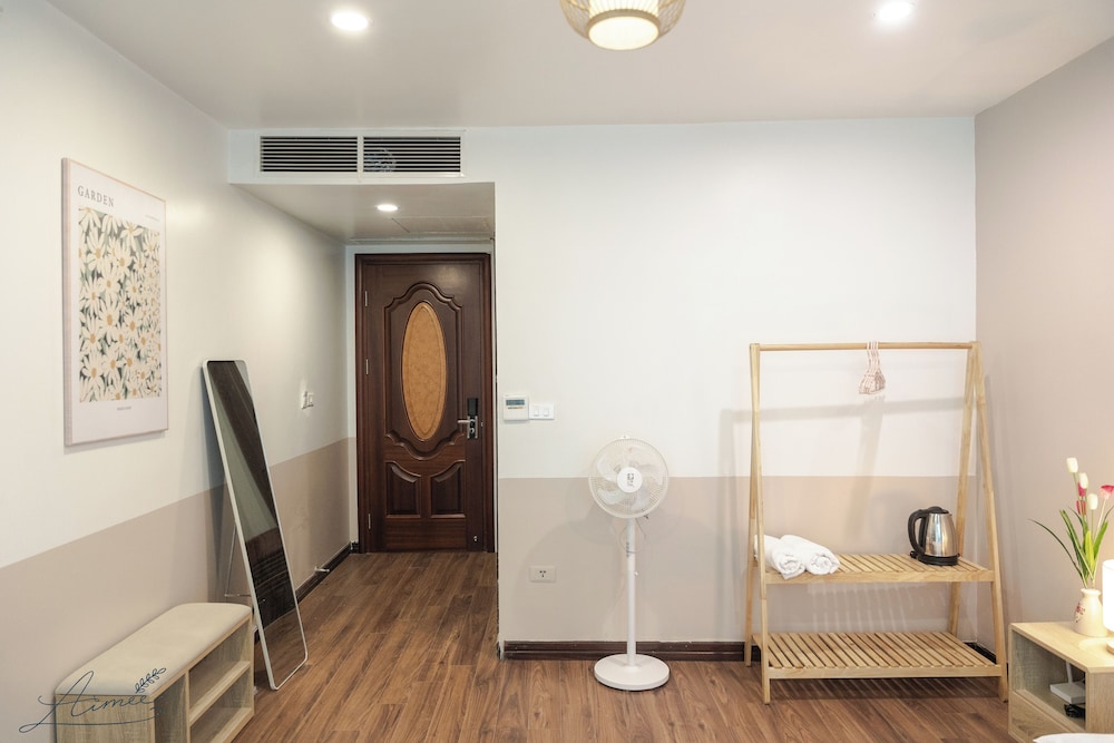 Aimee House - Pham Hong Thai
