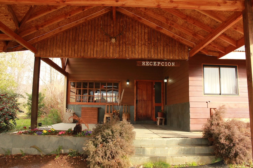 Hosteria y Camping del Bosque Pucón
