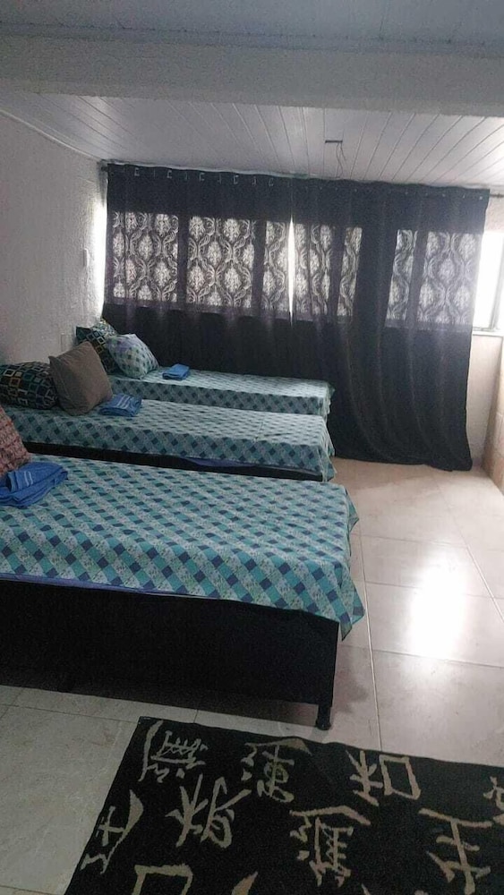 Hostel Bom e Familiar