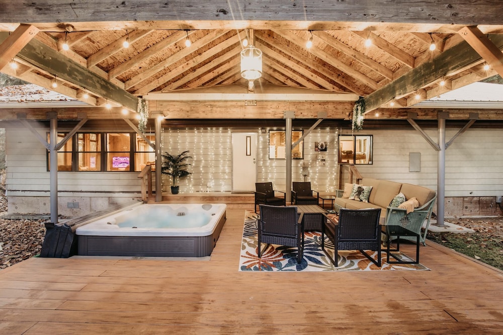 Welcome to The Baker House Retreat - The Ranch House and The Bunk House