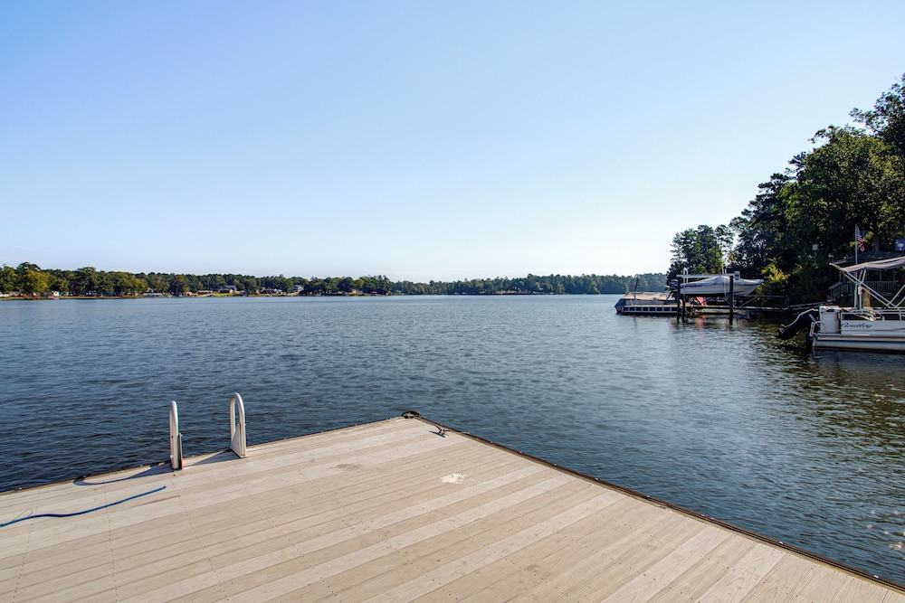 Bring Your Boat! Lake Murray Home w/ Dock & Ramp