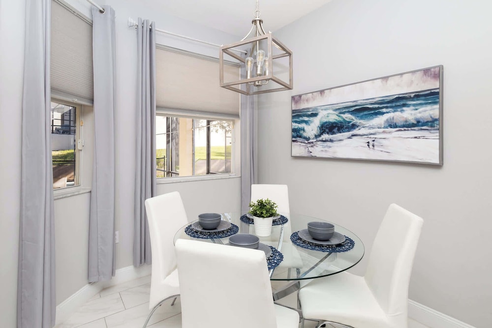 Silver Lining Luxury for 10!