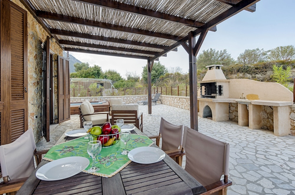 Salakos Villas