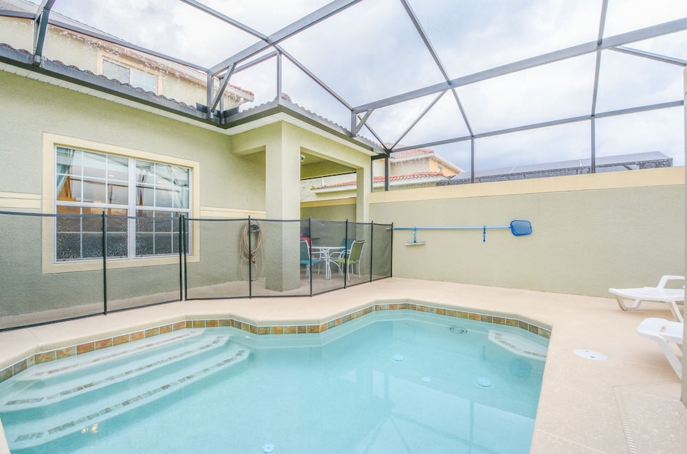 Paradise Palms Resort by VHC Hospitality - Image 4