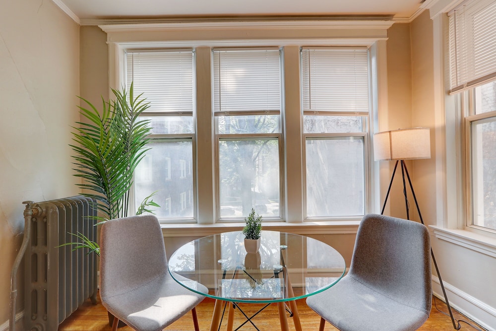 ROVE LIVING/KB - Prospect